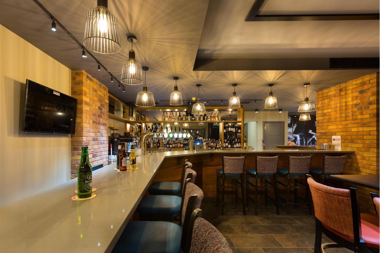 Castle Varagh Hotel & Bar Castlepollard Exterior photo