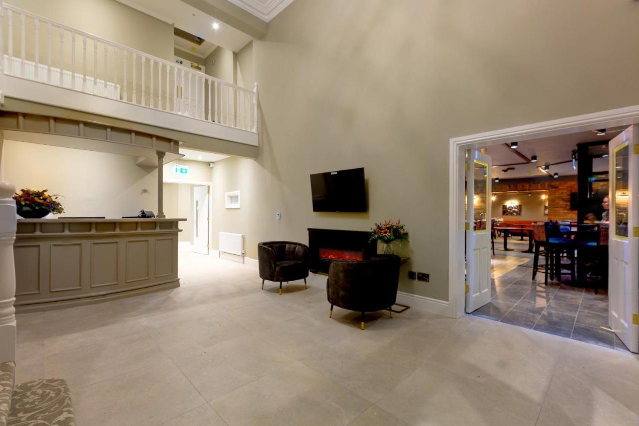Castle Varagh Hotel & Bar Castlepollard Exterior photo